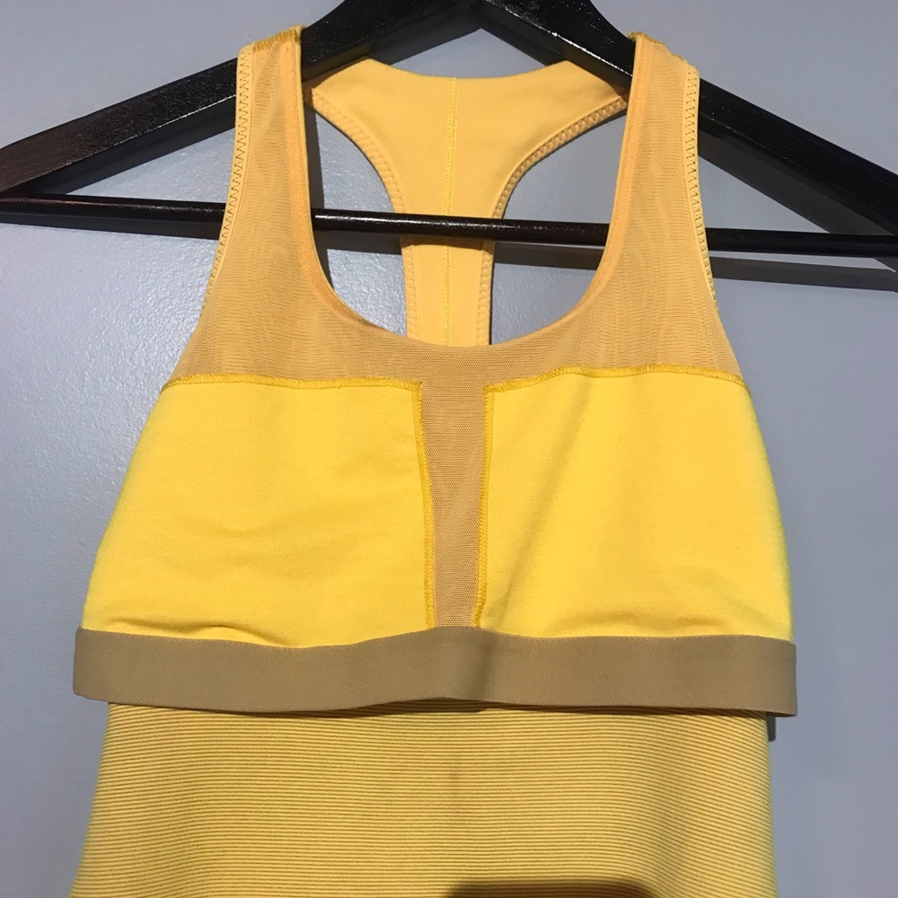 LULULEMON Racer back size 4 - Picture 7 of 12